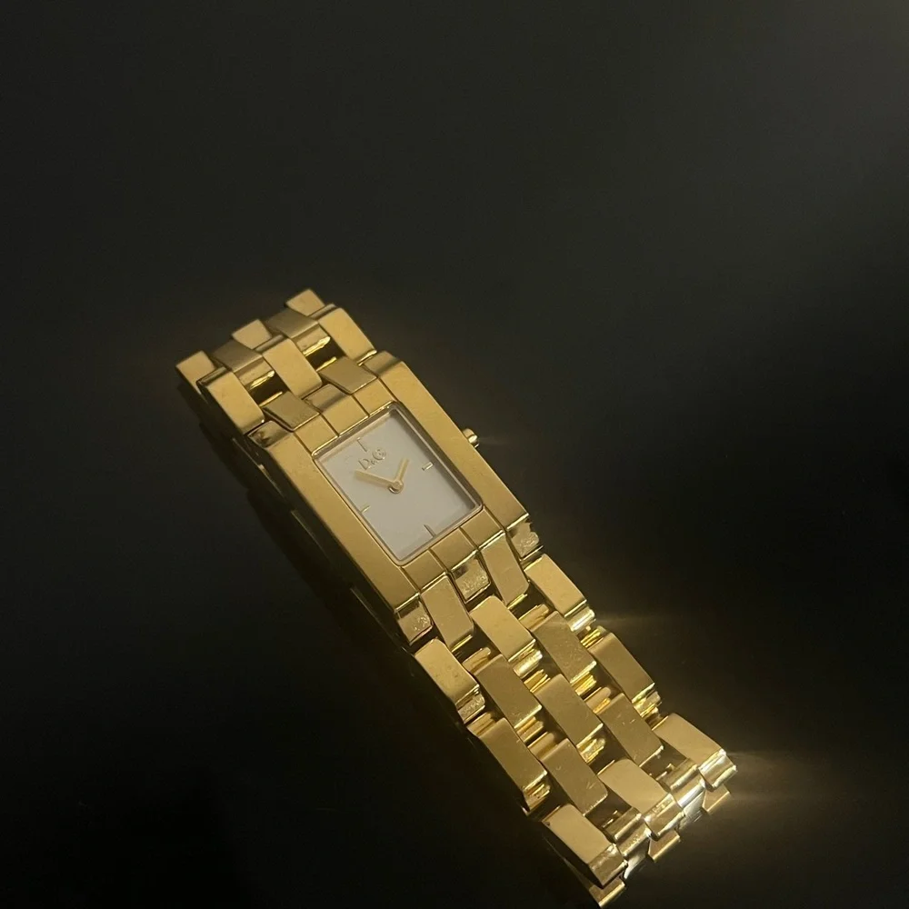 D&G Gold Bracelet Watch - Picture 4 of 4